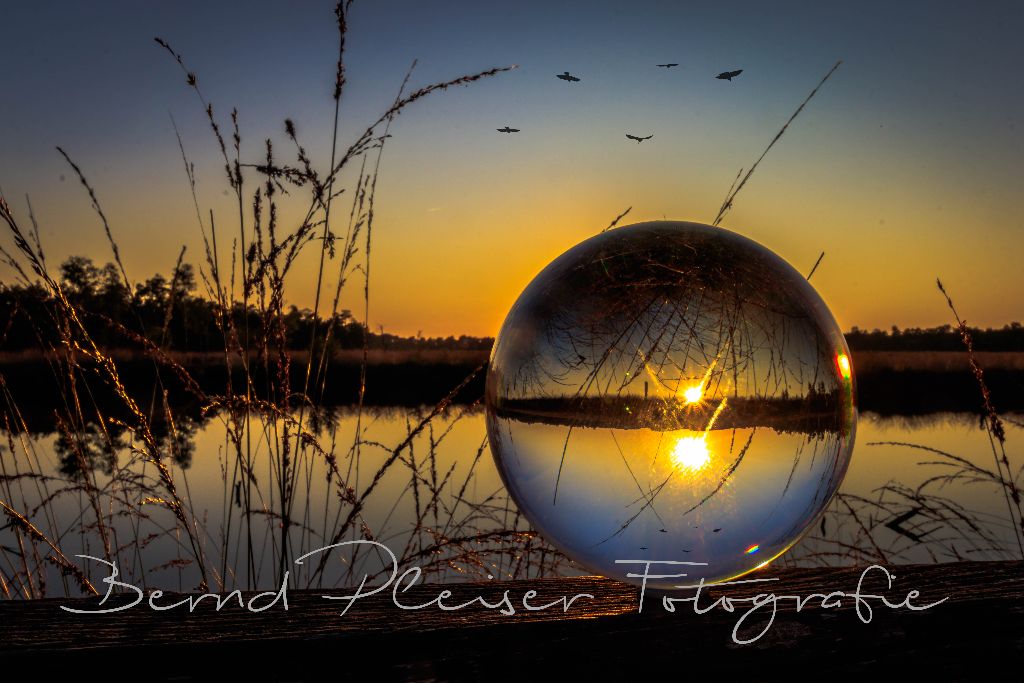 Sonnenuntergang in einer Glaskugel